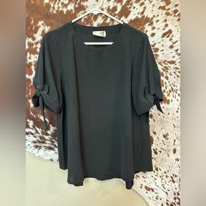 Everleigh- Black Womens Stylish Top size Small